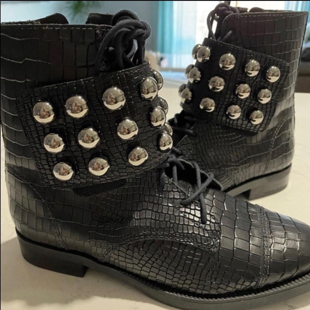 SCHUTZ Marieta Black Croc Embossed Leather Studded Moto Ankle Boots Size 8